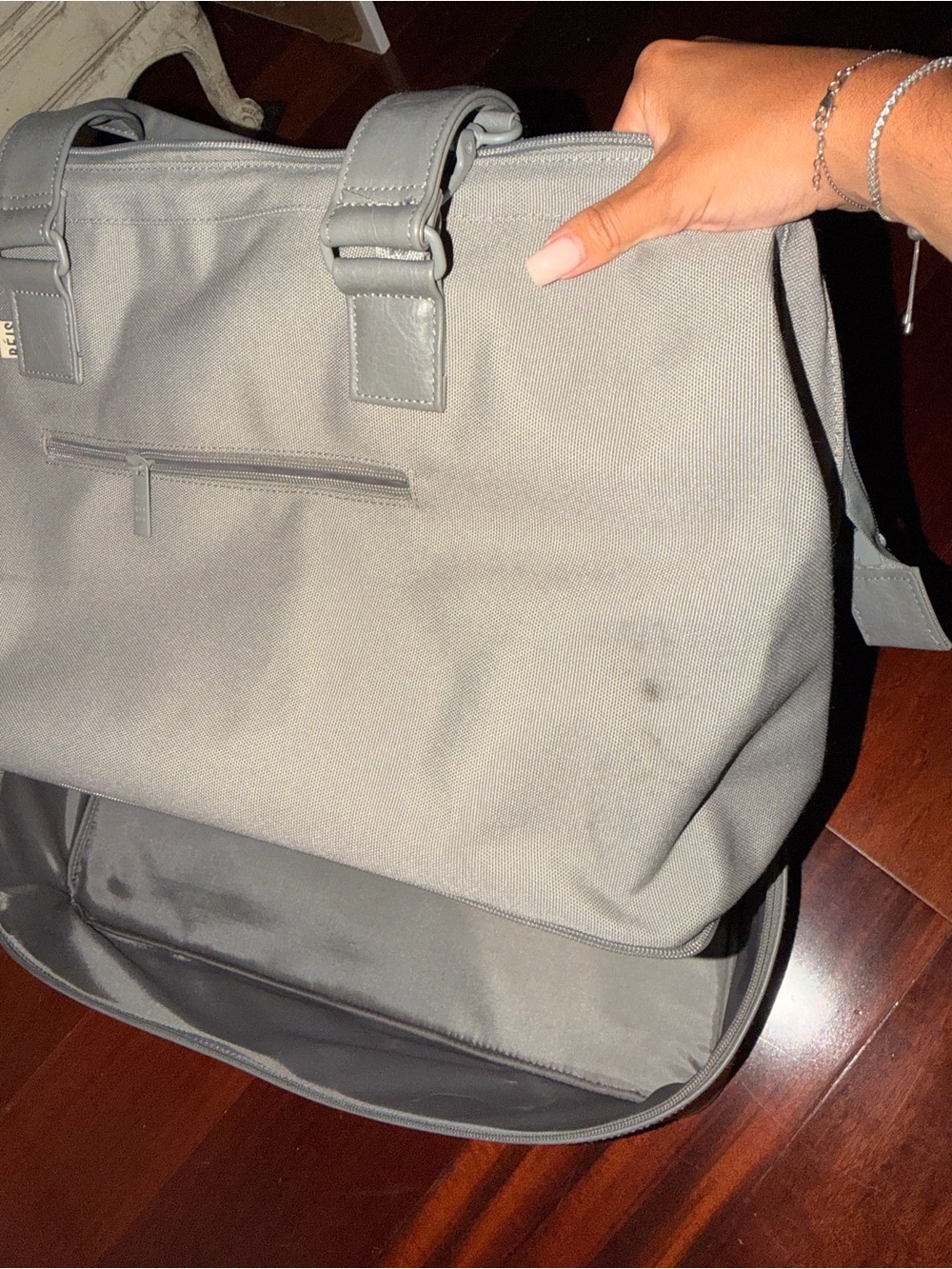 BEIS The Weekender in Light Gray - Picture 6 of 6